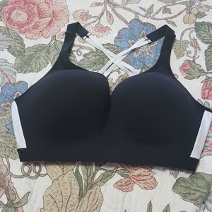 Victoria's Secret Incredible Sports Bra